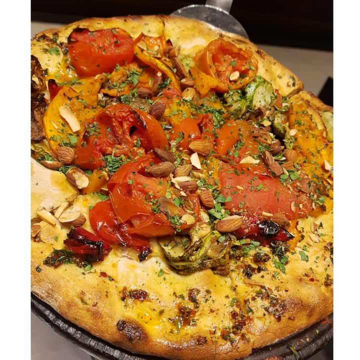 photo of Almacen De Pizzas Tortugas Mall Pizza vegana shared by @wandaortizb on  22 Jun 2022 - review