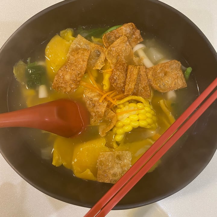 photo of Red Apple Veggie Café Pumpkin Mee Hoon Kway shared by @qiiaannn on  10 Jun 2022 - review