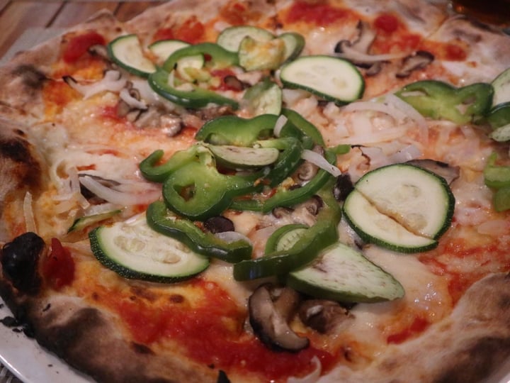 photo of La Pizzeria - Italian Kitchen Pizza Vegana shared by @kaylabear on  10 Feb 2020 - review