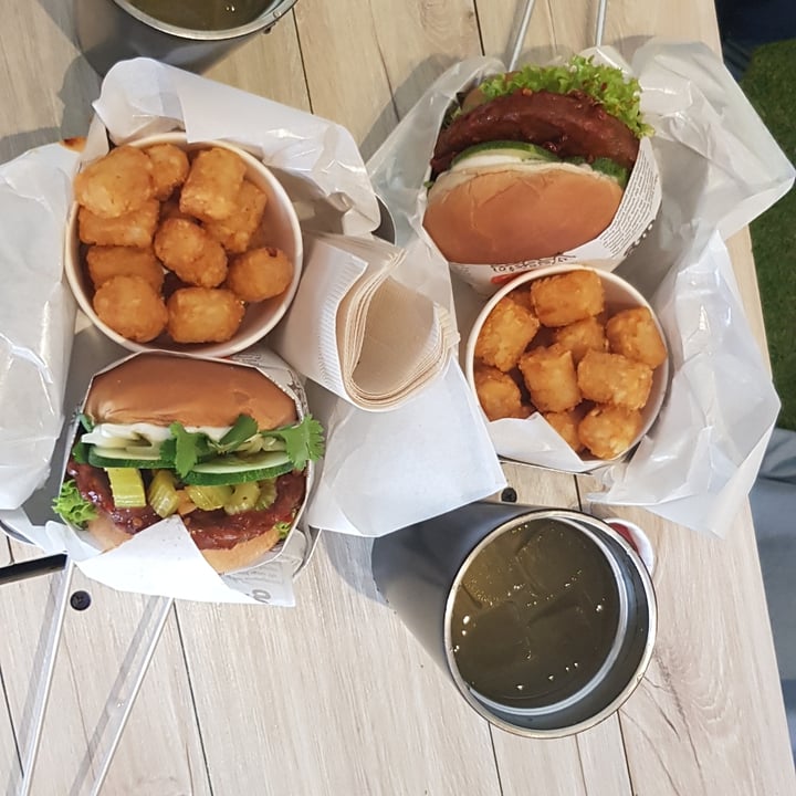 review photo of VeganBurg Singapore Mala Fortune Burger shared by @tvaritaaaa on 20 Jan 2021 - review