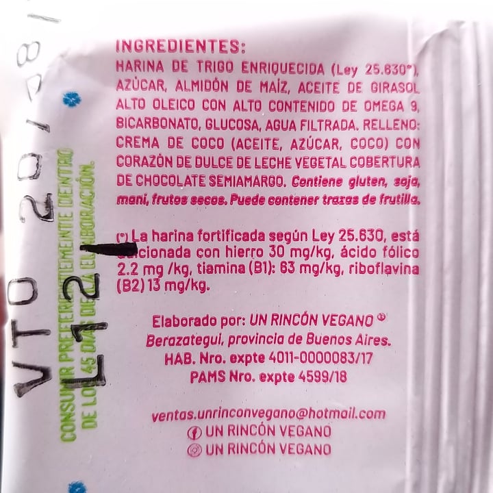 photo of Un Rincón Vegano Alfajor de Coco shared by @iva-moralele on  12 Jul 2020 - review