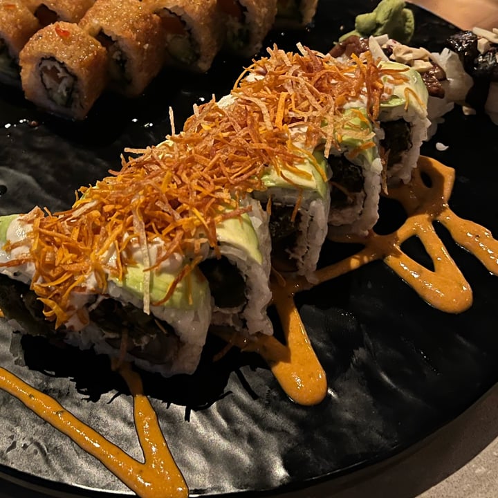 photo of Mudrá Uramaki crispy shared by @magicvegan on  14 Aug 2022 - review