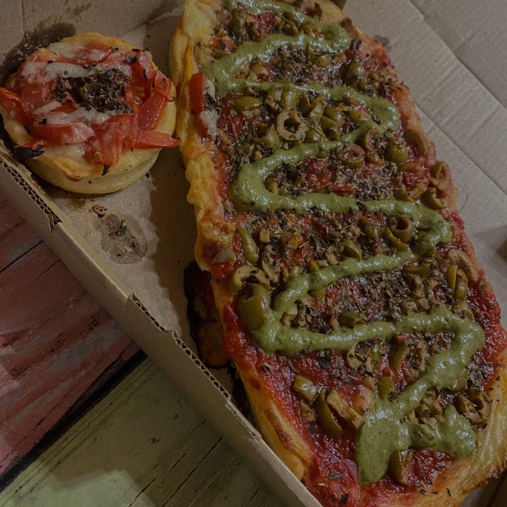 review photo of Pizza Vegana Vicente López Pizza Della mamma shared by @bescalante on 20 May 2021 - review