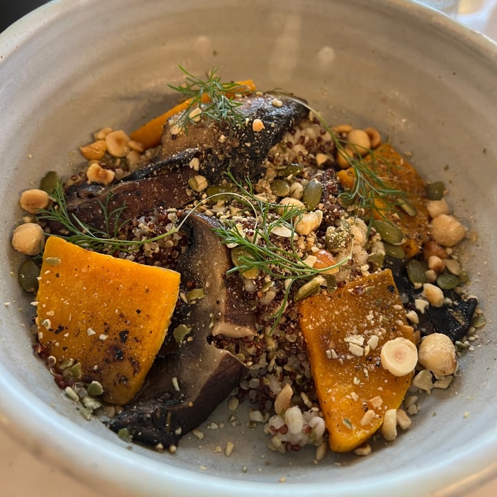 photo of Common Man Coffee Roasters Joo Chiat Warm Ancient Grains Bowl shared by @totorona on  19 Feb 2022 - review