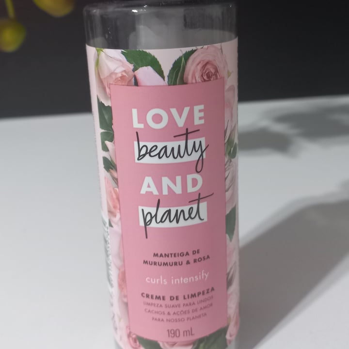 photo of Love Beauty and Planet Creme de limpeza shared by @veronicafonte on  28 Apr 2022 - review