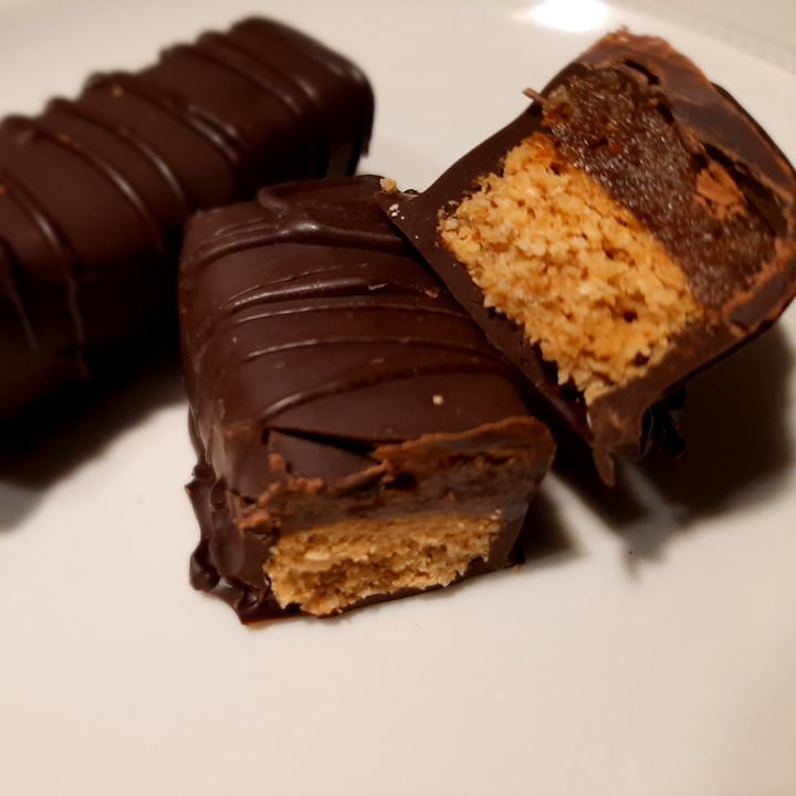 review photo of Bare deli Twix Bar shared by @marissav on 18 Jun 2021 - review