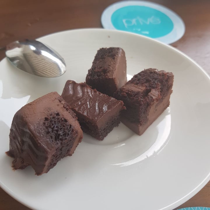 photo of Privé Asian Civilisations Museum 85% Dark Chocolate Cake shared by @dourayra on  01 Apr 2020 - review