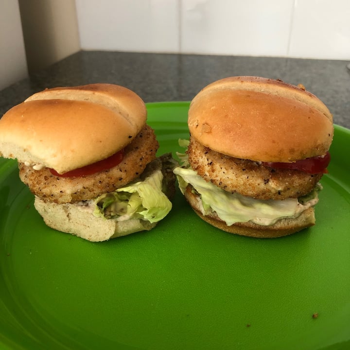 photo of Gardein Crispy Chick’n Sliders shared by @ruthjeff on  14 Jul 2021 - review