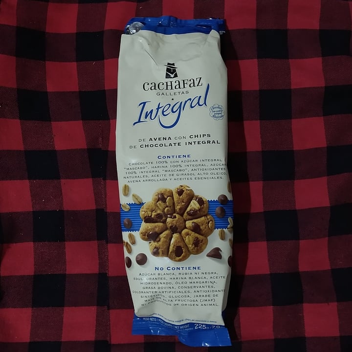 photo of Cachafaz Galletas Integral De Avena Con Chips De Chocolate shared by @viveveg1991 on  29 Dec 2020 - review