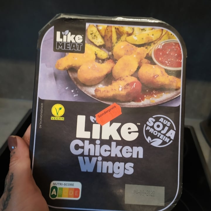 photo of Like Meat chicken wings shared by @seitanist on  13 Sep 2022 - review