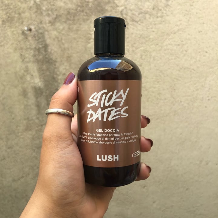 LUSH Fresh Handmade Cosmetics Sticky dates Review | abillion