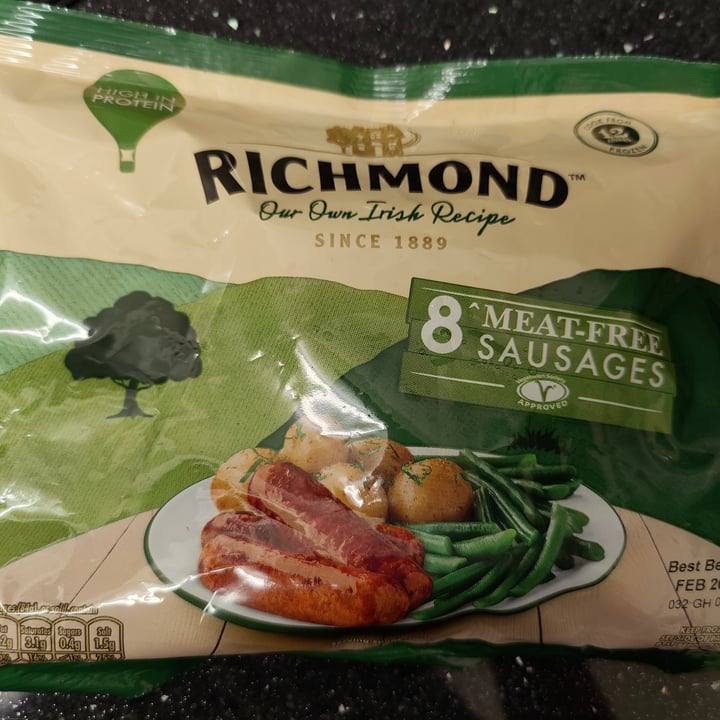 photo of Richmond Richmond Meat Free Sausages shared by @k1tt3n on  03 Mar 2022 - review