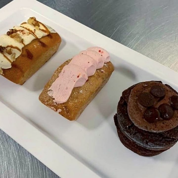 photo of Sainsbury's Vegan Bakery Selection shared by @zoiiie on  01 Apr 2021 - review