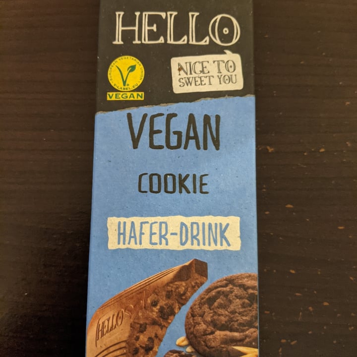 review photo of Lindt Hello Vegan Cookie Hafer-Drink shared by @jennasdaydreams on 25 Sep 2021 - review