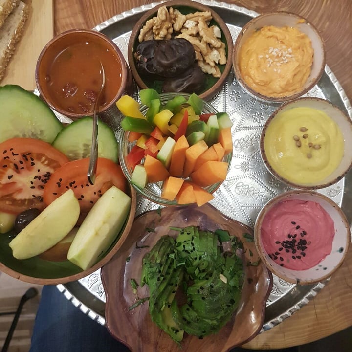 photo of Schadzi Cafe Orientalischer Teller (Vegan Option) shared by @mrskavrazoni on  18 Jan 2020 - review