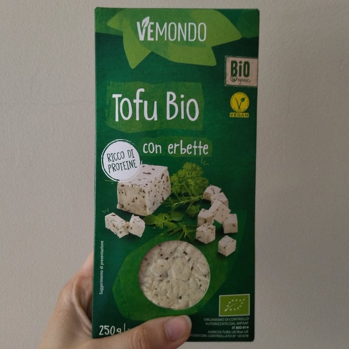 photo of Vemondo  Tofu Bio con Erbette shared by @martinadigabriele on  07 Jul 2022 - review