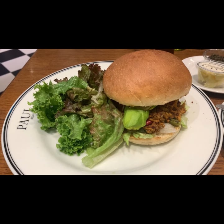 review photo of PAUL Mrs. Vegan Burger shared by @zaytona on 17 Nov 2021 - review
