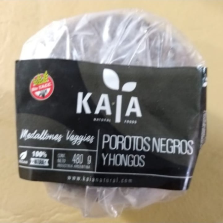 photo of Kaia Natural Foods Hamburguesa De Porotos Negros Y Hongos shared by @melulu on  18 May 2021 - review