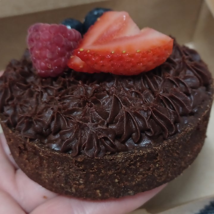 photo of Green Kitchen - Delivery e Takeaway (Retirada) Tortinha Mousse de Chocolate com caramelo salgado shared by @michelleciascavegan on  30 Oct 2022 - review