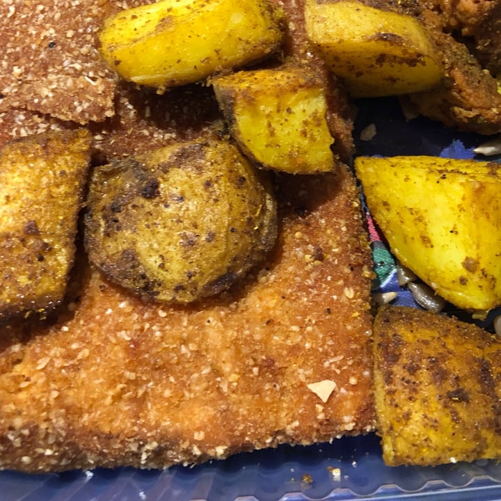 photo of Un Gusto Superior Tofu Rebozado Y Papas Al Curry shared by @papry on  05 Dec 2020 - review