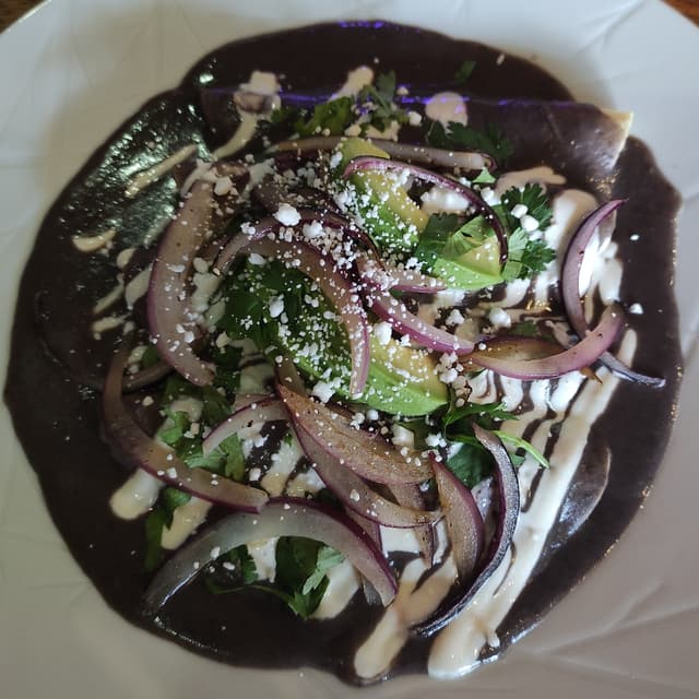 Photo of the dish “Enfrijoladas”