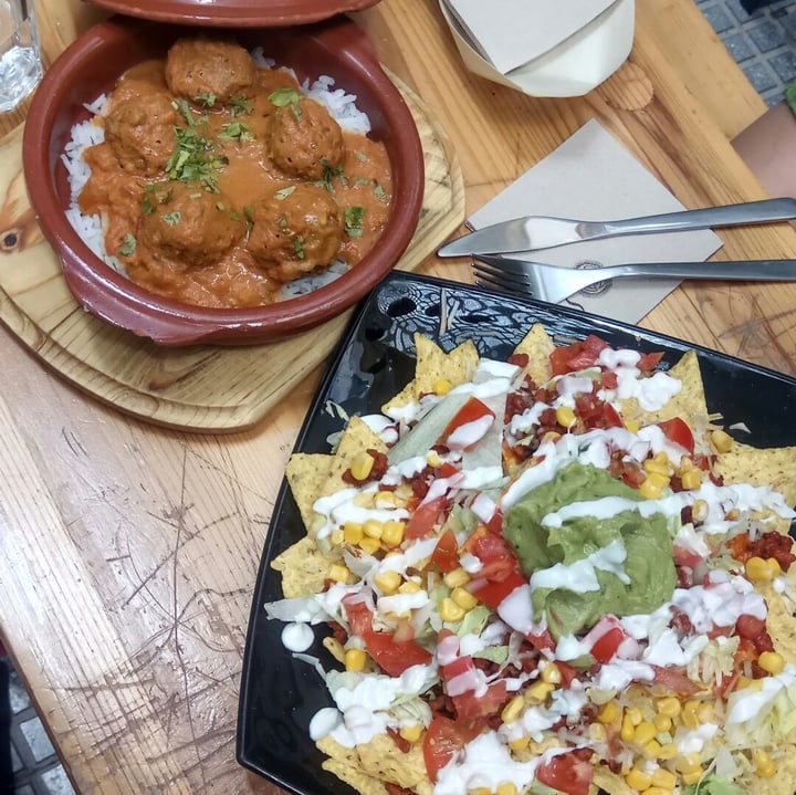 photo of Veganitessen Albóndigas de lentejas al curry shared by @bastetmoon on  31 Jul 2019 - review
