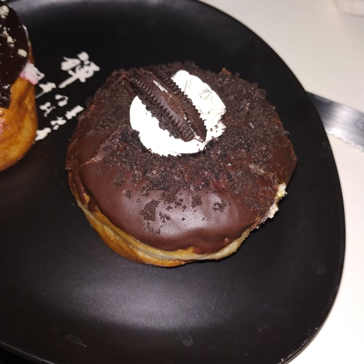 photo of Bite Me Café Donut de Oreo shared by @runa on  07 Sep 2020 - review