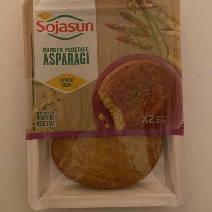 photo of Sojasun Burger asparagi shared by @saartje84 on  18 Nov 2022 - review