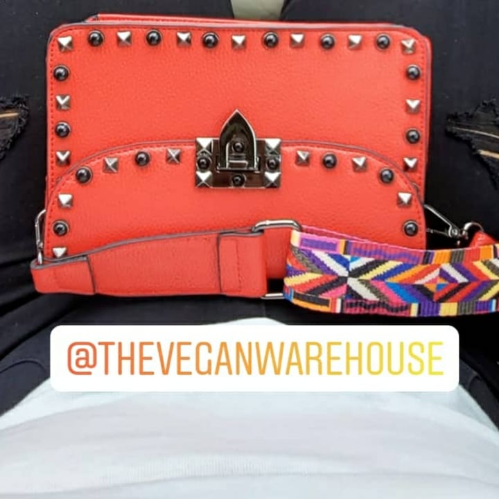photo of The vegan warehouse Ruby cross-body shared by @cynt on  15 Jul 2020 - review