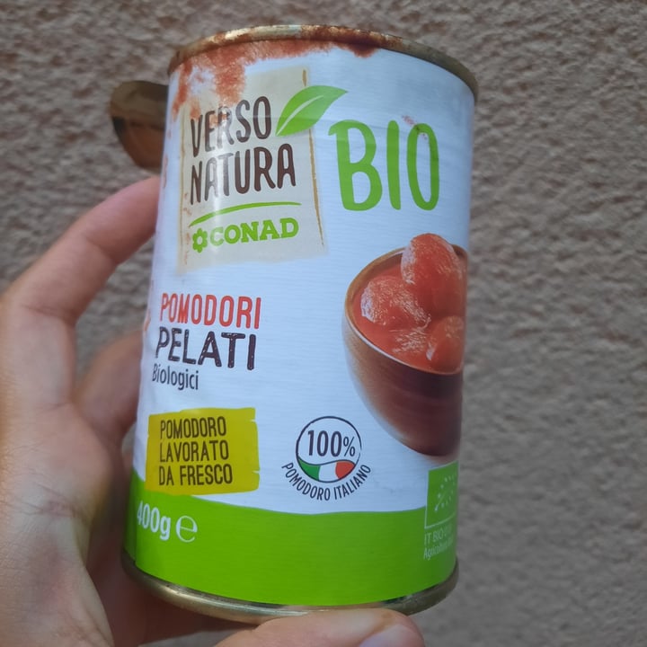 photo of Verso Natura Conad Bio  pomodori pelati shared by @vegantizi on  22 Jul 2022 - review