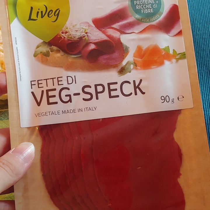 photo of Liveg Fette di veg-speck shared by @giuliaaromano on  21 Jun 2022 - review