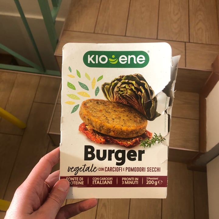 photo of Kioene Burger ai carciofi e pomodori secchi shared by @cgiunta on  31 Jan 2022 - review