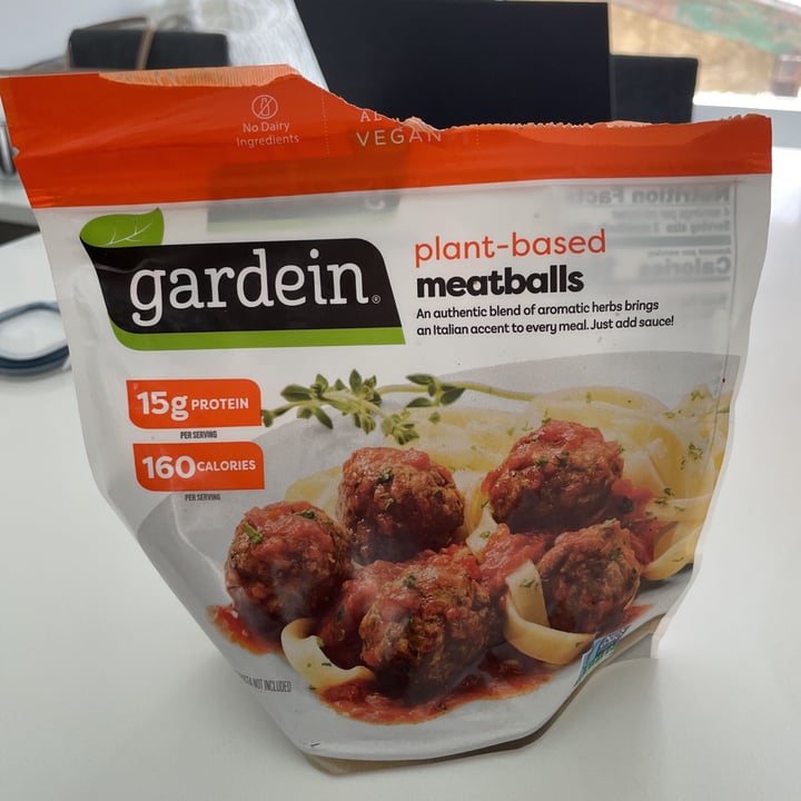 photo of Gardein Classic Meatless Meatballs shared by @delfiaguirre on  23 Aug 2021 - review