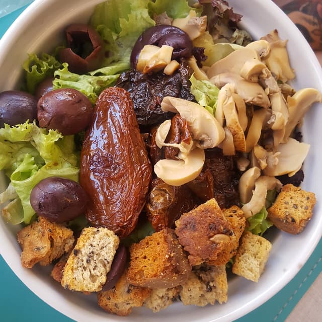 Photo of the dish “Ensalada mediterránea”