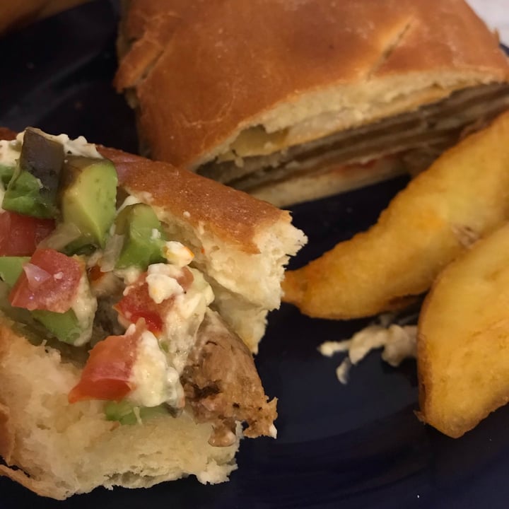 photo of Gordo Vegano Sandwich de milanesa y pancho! shared by @vaxu on  13 Apr 2021 - review