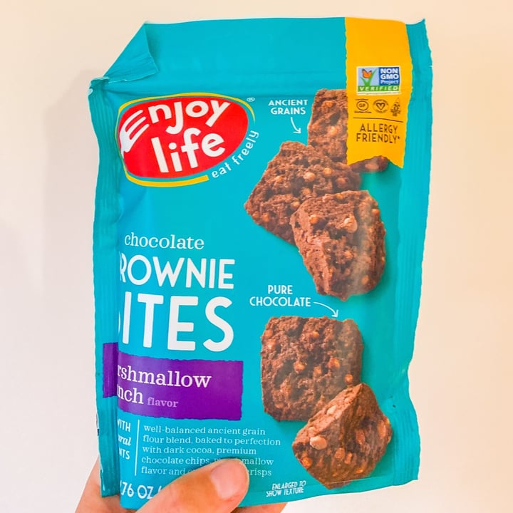 photo of Enjoy Life Marshmallow Crunch Brownie Bites shared by @jordaneatsplants on  06 Jul 2021 - review