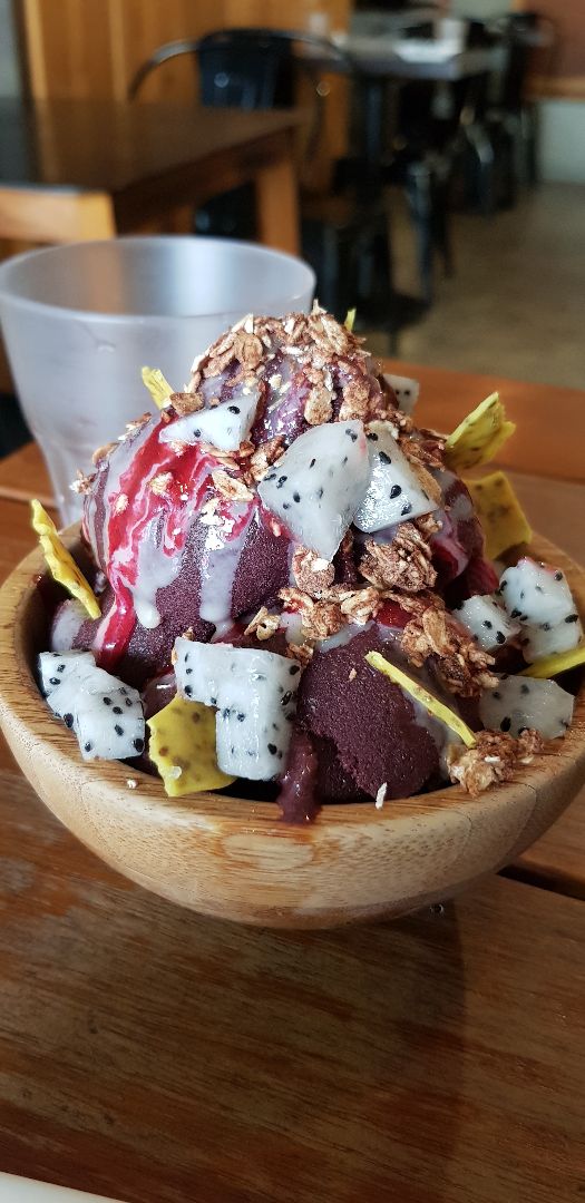 photo of Afterglow By Anglow Acai Bowl shared by @kelvinngo on  06 Apr 2019 - review