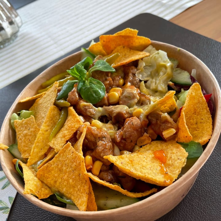 photo of Veggie OASe Bowl shared by @evymitderkiwi on  18 Feb 2021 - review