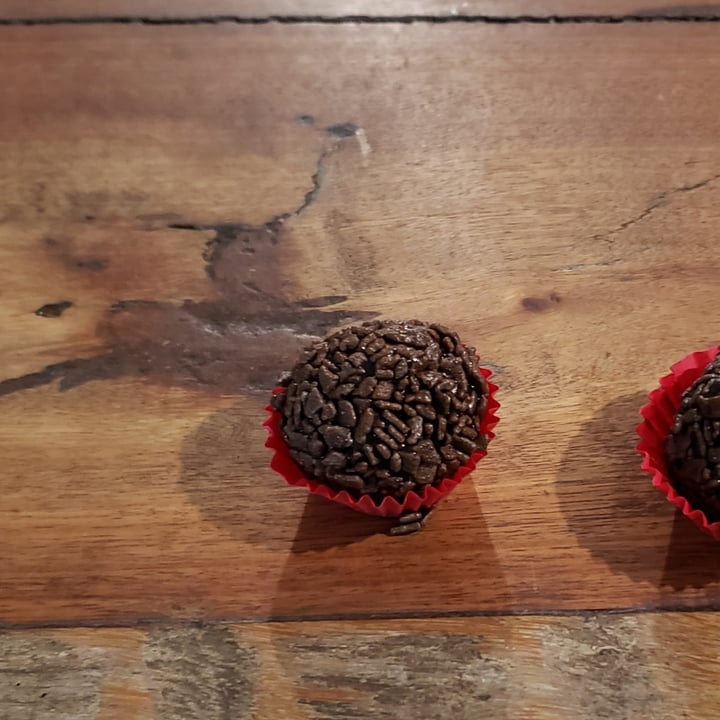 photo of Harmonia da Terra Restaurante Vegano Brigadeiro vegano shared by @claubattistella on  25 Oct 2021 - review