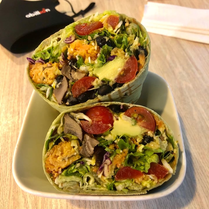 photo of SaladStop! @Capital Tower Earth Bowl Wrap shared by @emdothe77 on  20 May 2021 - review