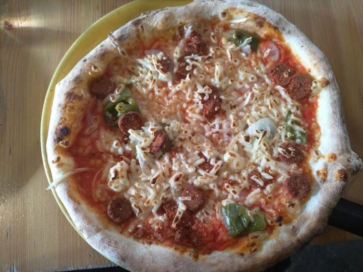 photo of Pizzería Mano a Mano - Murcia Pizza Caprichosa shared by @vegan24 on  05 Jan 2020 - review