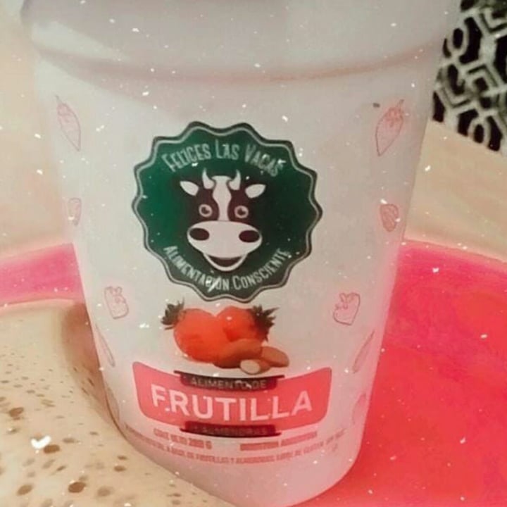 photo of Felices Las Vacas Yogurt sabor Frutilla shared by @belubosch5 on  13 Jan 2021 - review