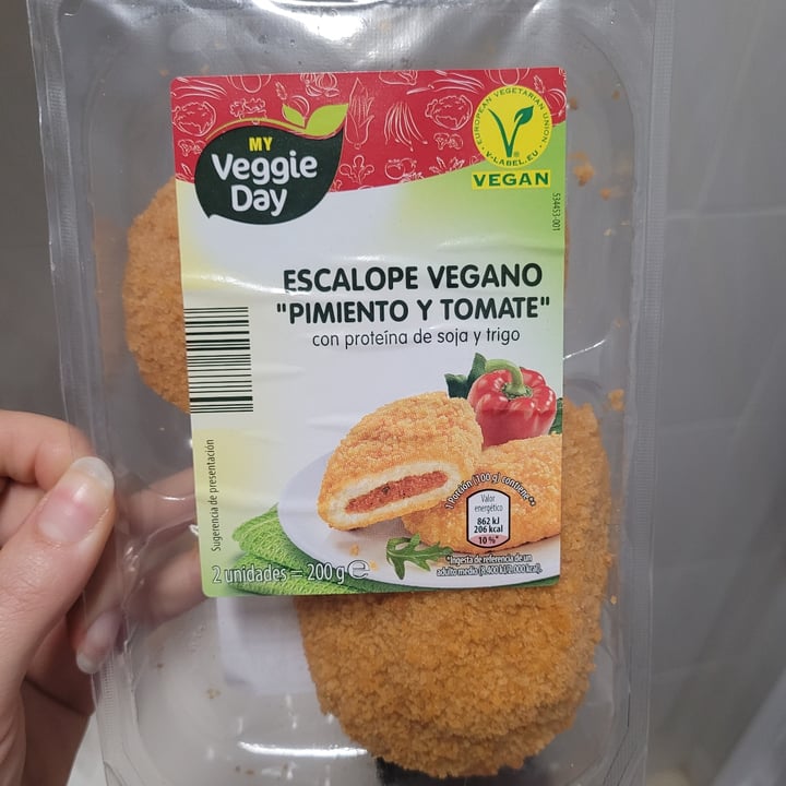 photo of My veggie day Escalope pimiento y tomate shared by @melroma on  05 Mar 2022 - review