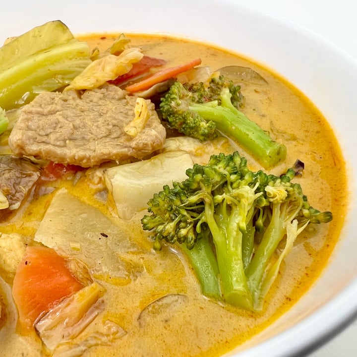 photo of Van Hanh | Vegetarian Restaurant Curry Soup (Cà Ri) shared by @pdxveg on  28 Jan 2022 - review