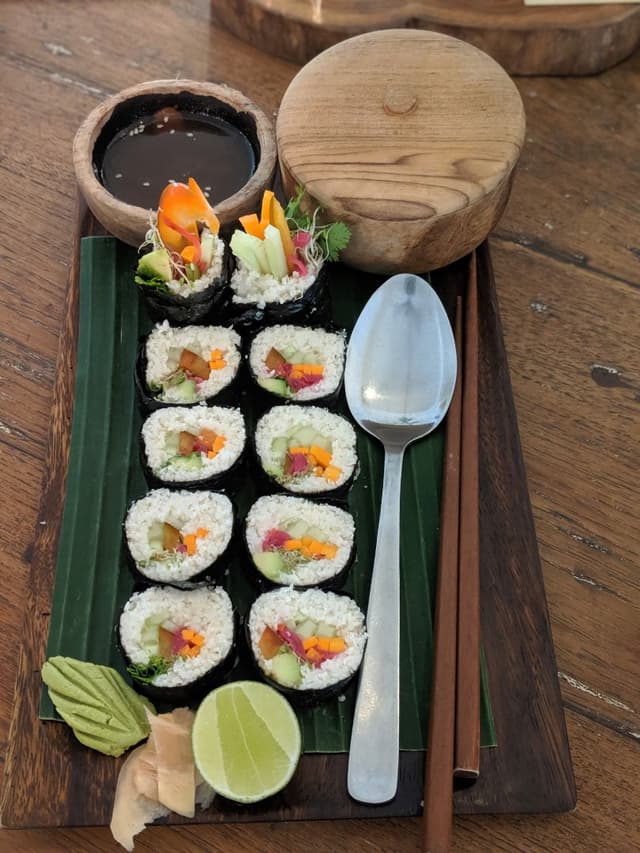 Photo of the dish “California Maki Roll”