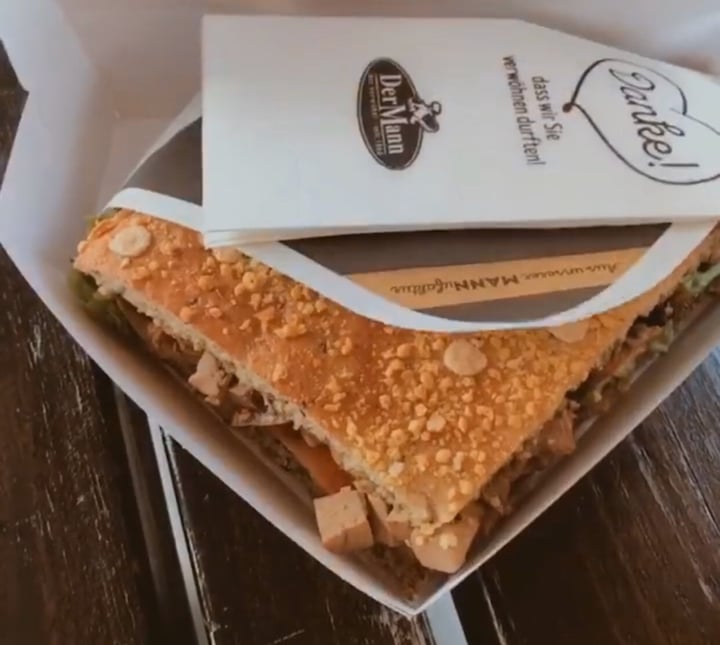 review photo of Bäckerei Der Mann Wok-Eck Asia mit Tofu shared by @kikiheindl on 28 Feb 2020 - review