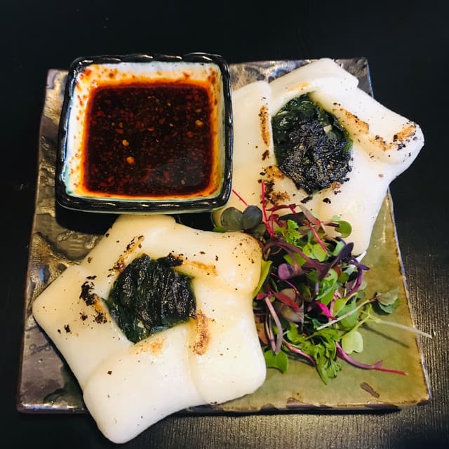 Photo of the dish “Shrimp and Chive Dumpling Cakes”