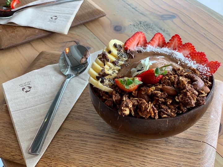 photo of Nourish'd Observatory Naughty Nutter Smoothie Bowl shared by @capetownvegan on  22 Jan 2020 - review