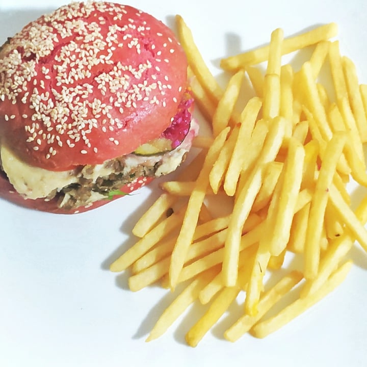 review photo of Vegan Class Hamburguesa Babilonia shared by @carolinacaridi on 23 Nov 2020 - review