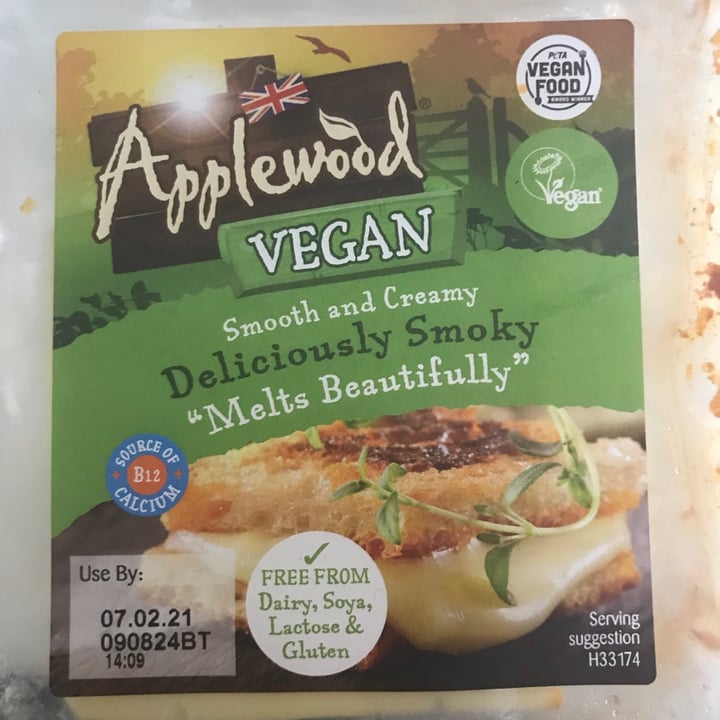 photo of Applewood Applewood Vegan Smoky Cheese Alternative  shared by @angelame on  25 Jan 2021 - review